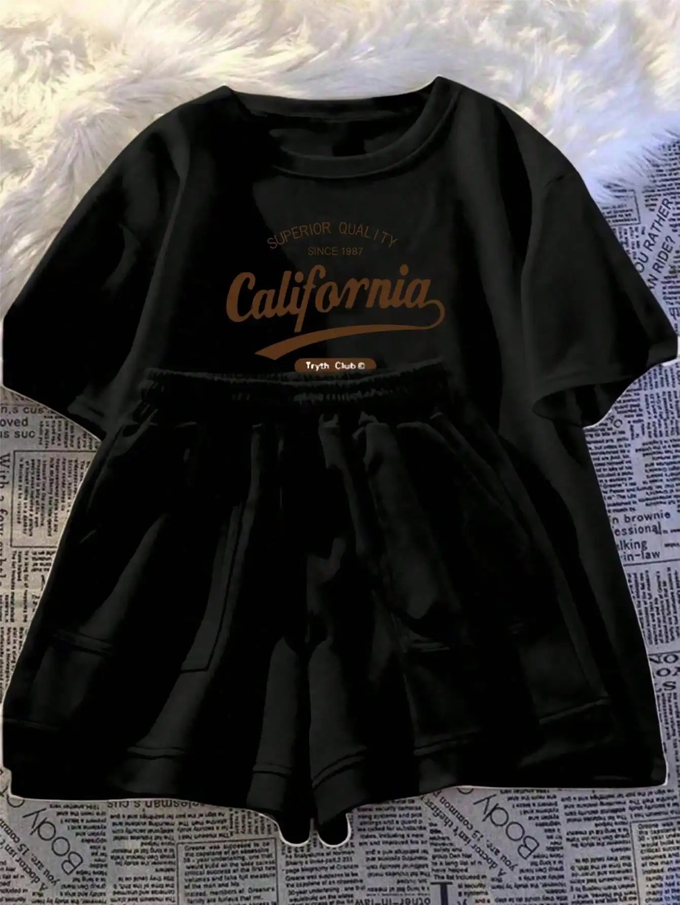Girls' Printed T-Shirt & Shorts Set